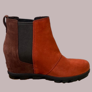 Sorel Joan of Arctic Chelsea II Boot‎ Suede Ankle Boots Rust and Brown Size 9